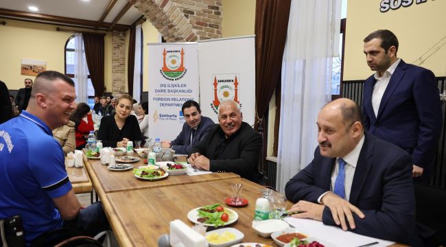 Başkan Gülpınar, Engelli Bireylerle Gönül Sofrasında