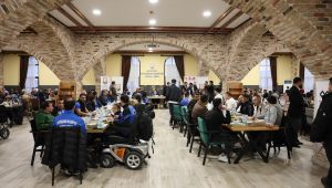 Başkan Gülpınar, Engelli Bireylerle Gönül Sofrasında