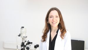 Göz Kapağı Düşüklüğü (Pitoz) Nedir? Nasıl Tedavi Edilir?