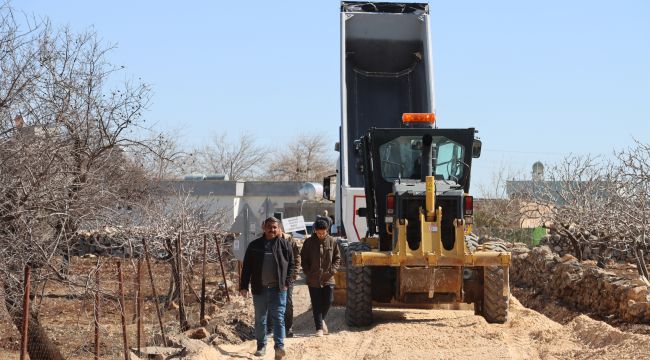 Karaköprü’de Kırsal Yollarda Çalışmalar Sürüyor