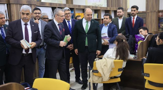 Osmanağaoğlu’ndan Karaköprü Merkez Kütüphanesi Ziyareti