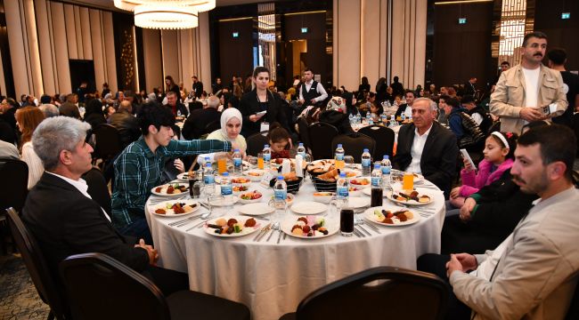 Vali Şıldak Koruyucu Ailelerle İftarda Buluştu