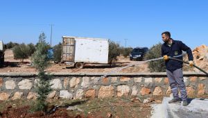 Yukarıgöklü Kent Parkı Yeşile Bürünüyor