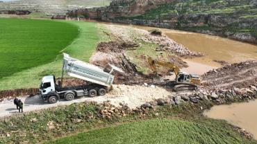 Büyükşehir, Viranşehir Kırsalında Sel Hasarını Onarıyor