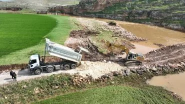 Büyükşehir, Viranşehir Kırsalında Sel Hasarını Onarıyor