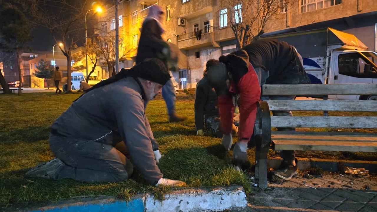 Eyyübiye Parklarında Gece Mesaisi