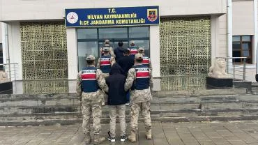 Hilvan’da Uyuşturucu Operasyonu: 3 Şüpheli Tutuklandı
