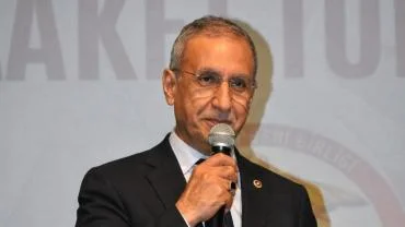 Şanlıurfa Tabipler Odası’ndan Anlamlı Vefa: Prof. Dr. Abdürrahim Dusak’a 30 Yılı Aşan Meslek Onuru