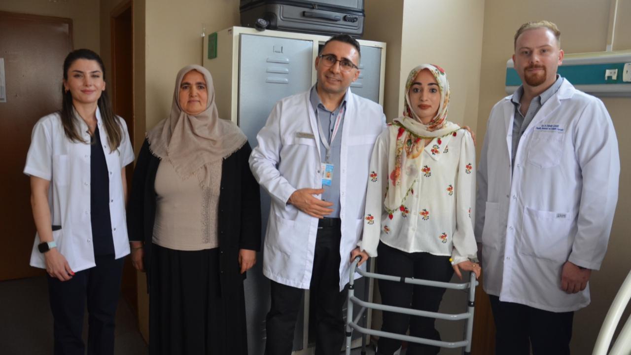 Şanlıurfa’da Bir İlk: Genç Hastanın Kalçasına Damarlı Kemik Nakli Yapıldı