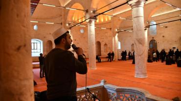 Tarihi Selahattin Eyyubi Camii yeniden ibadete açıldı
