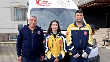 Ambulansta Mucize Doğum: Paramediklerin Zamanla Yarışı