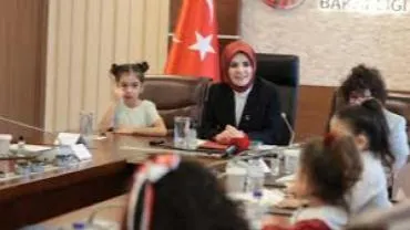 Bakan Göktaş, 23 Nisan dolayısıyla dolayısıyla şehit ve gazi çocuklarını ağırladı