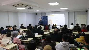 Büyükşehir’den Gençlere Gelecek Odaklı Eğitim Hamlesi