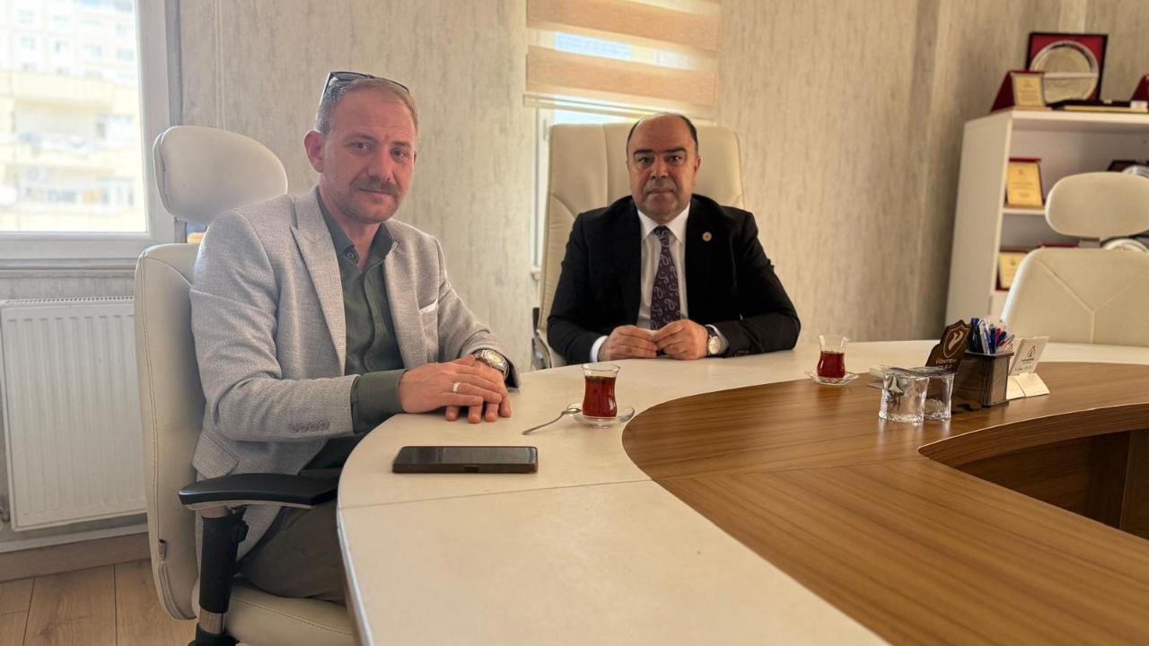 Eğitimci-Yazar Yunus Çoban’dan Başkan Nihat Çiftçi’ye Ziyaret: Gündem Karaköprü ve Şanlıurfa