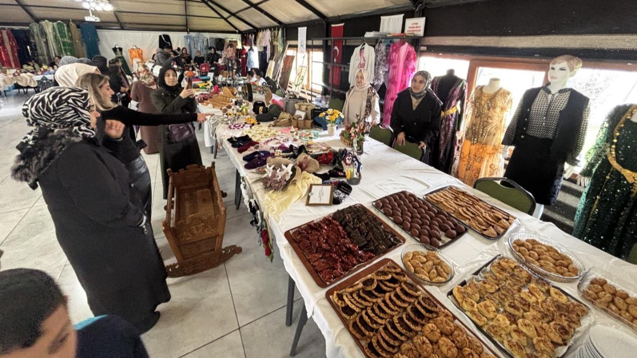 Eyyübiyeli Kursiyerlerin Eserleri Büyük Beğeni Kazandı