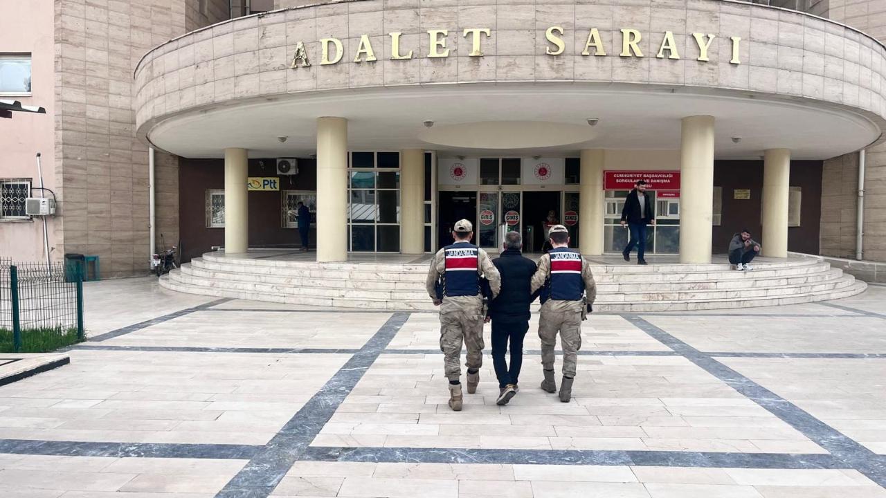Şanlıurfa’da Aranan Dolandırıcılık Şüphelisi Yakalandı