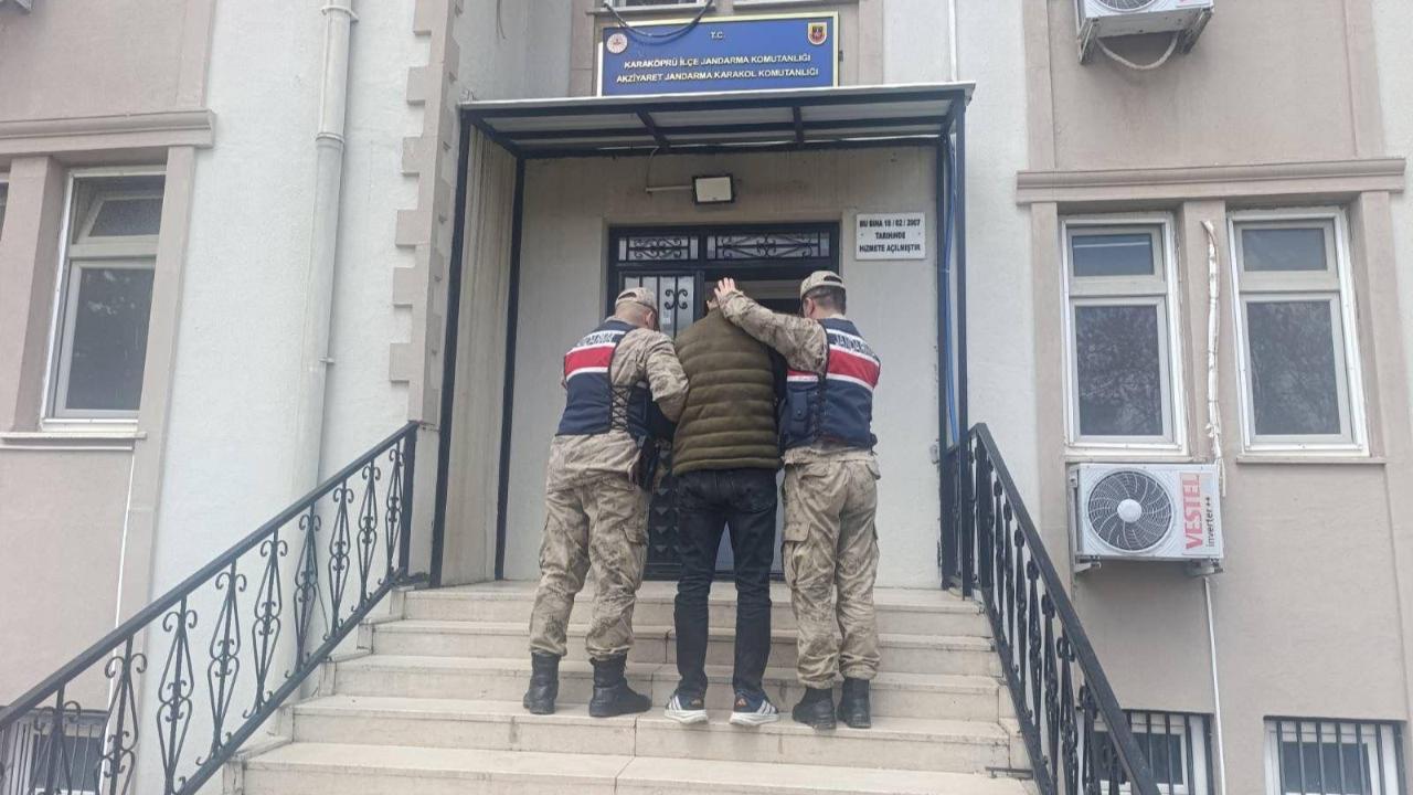Şanlıurfa’da hakkında kesinleşmiş hapis cezası bulunan bir hükümlü, jandarma ekiplerinin çalışması sonucu yakalandı