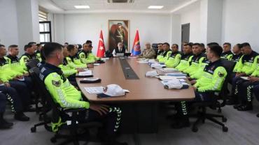 Urfa’da Kritik Trafik Toplantısı: Kazalar Analiz Edildi, Riskli Yollar Belirlendi