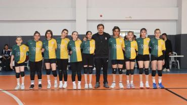 Karaköprü’de Voleybol Heyecanı Başladı!