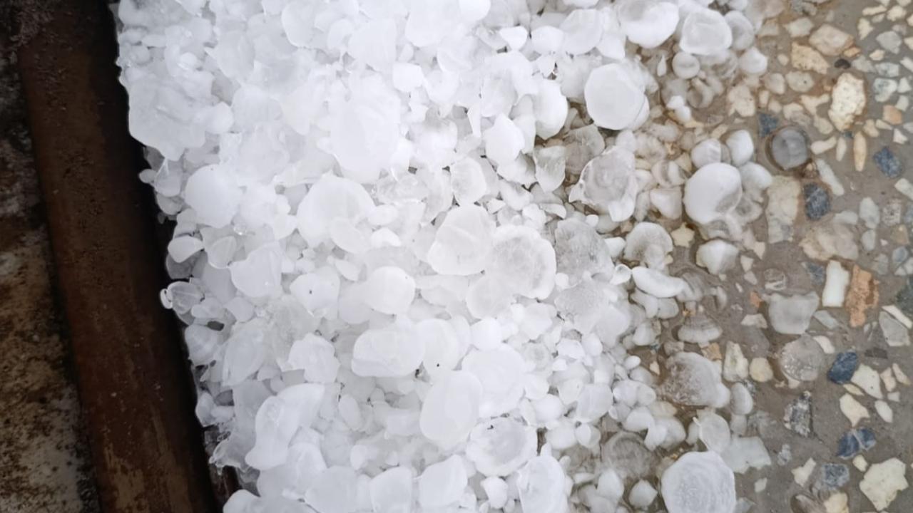Şanlıurfa’da Dolu Felaketi: Bozova’da Tarım Alanları Zarar Gördü