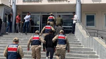 Viranşehir’de Aranan 3 Hükümlü Jandarma Operasyonuyla Yakalandı