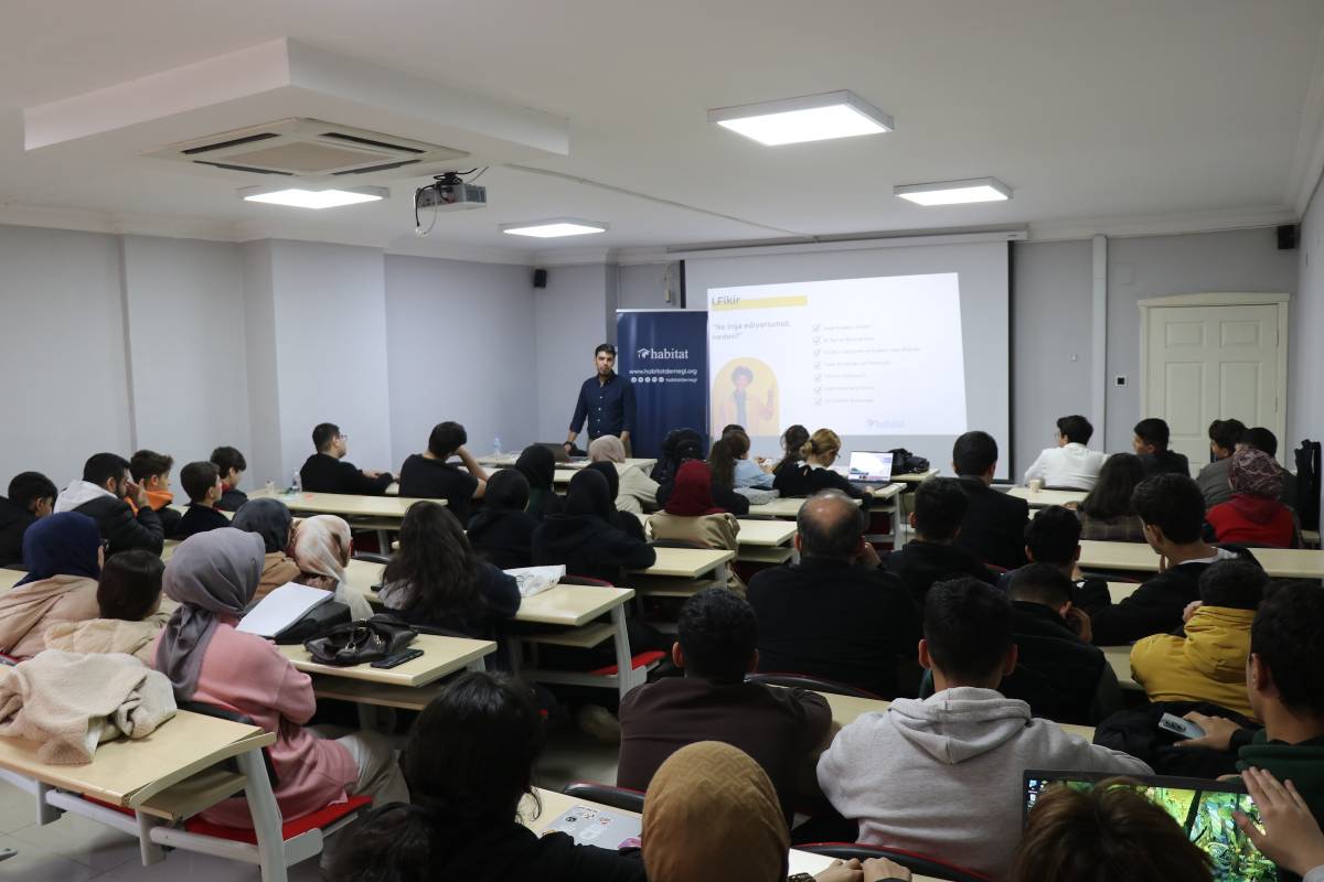 Büyükşehir’den Gençlere Gelecek Odaklı Eğitim Hamlesi